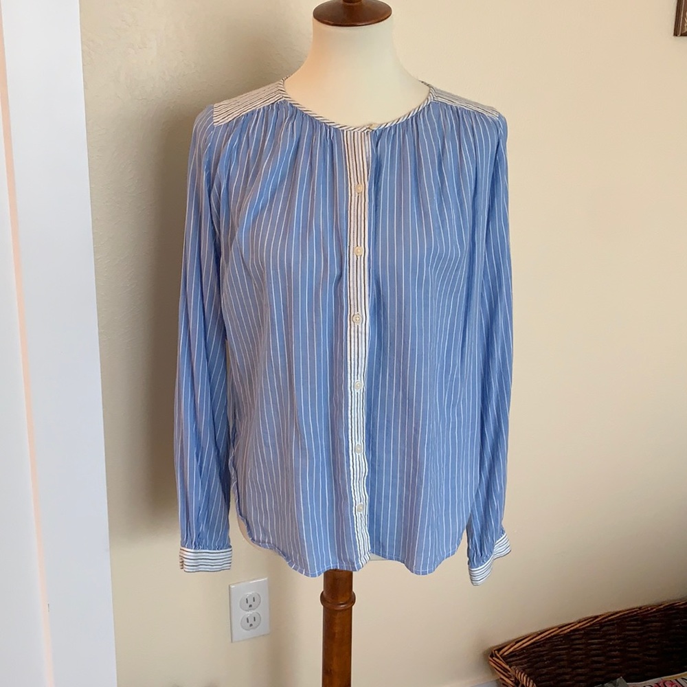 GAP shirt